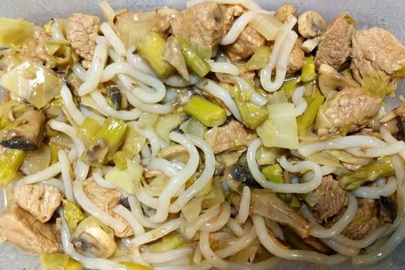 Estofado de ternera con verduras y noodles de konjac